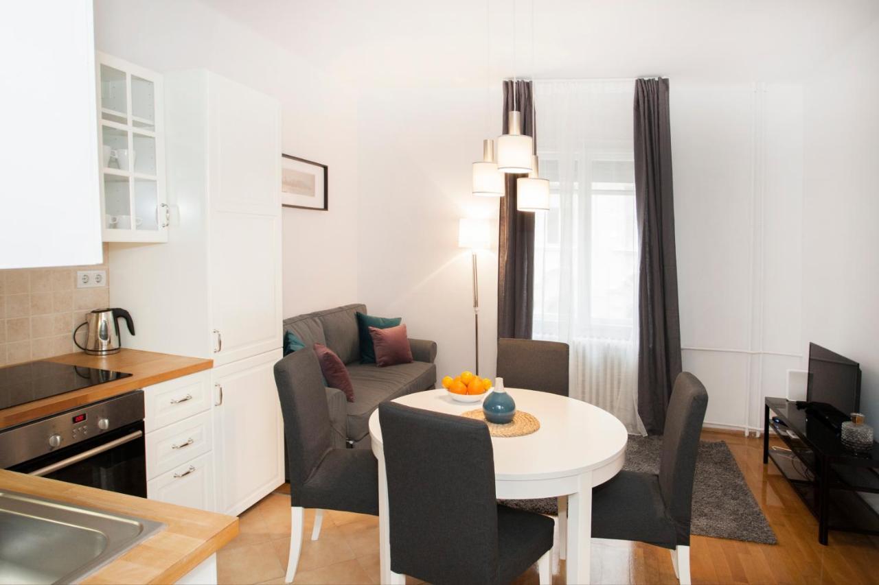 Christine-2 Bedrooms Apartment In The Downtown Budapest Luaran gambar