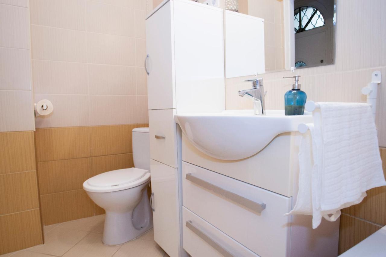 Christine-2 Bedrooms Apartment In The Downtown Budapest Luaran gambar